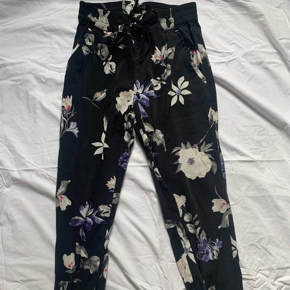 Floral Joggers with Gold Details - Picture 1 of 2